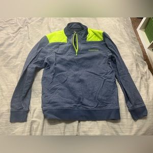 Men Medium Vineyard Vines Quarter Zip Sweatshirt.